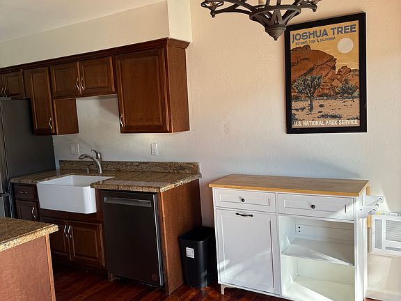 5th image of 1027 Miramonte Dr APT 1