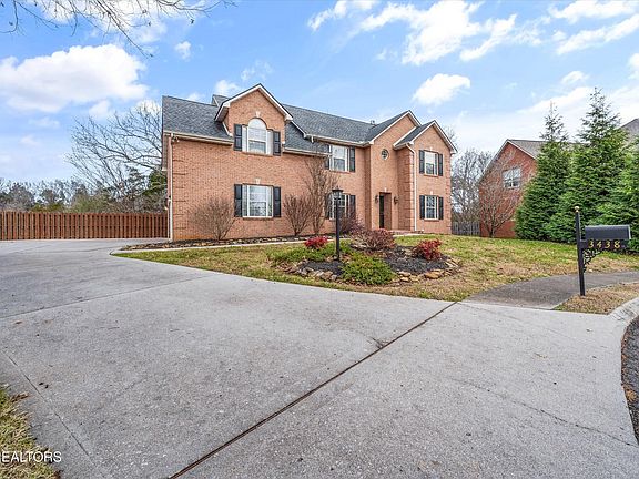 4th image of 3438 Bridlebrooke Dr