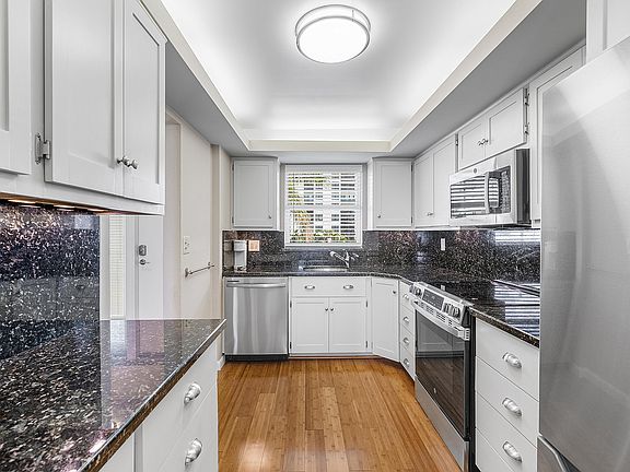 5th image of 3114 S Ocean Boulevard #409