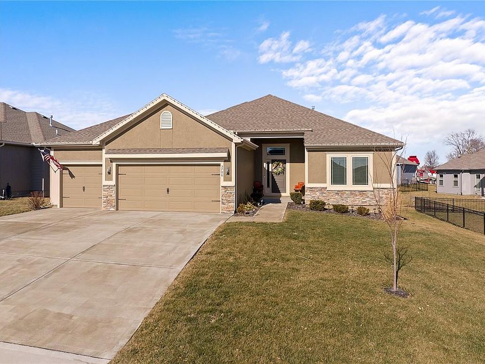 3706 NE 91st Pl, Kansas City, MO 64156 | Zillow