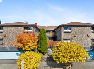 1765 NE Clackamas St, Portland, OR 97232
