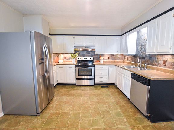 3rd image of 501 Broadview Dr