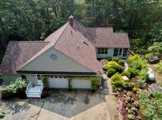8 White Tail Dr, Rockport, ME 04856