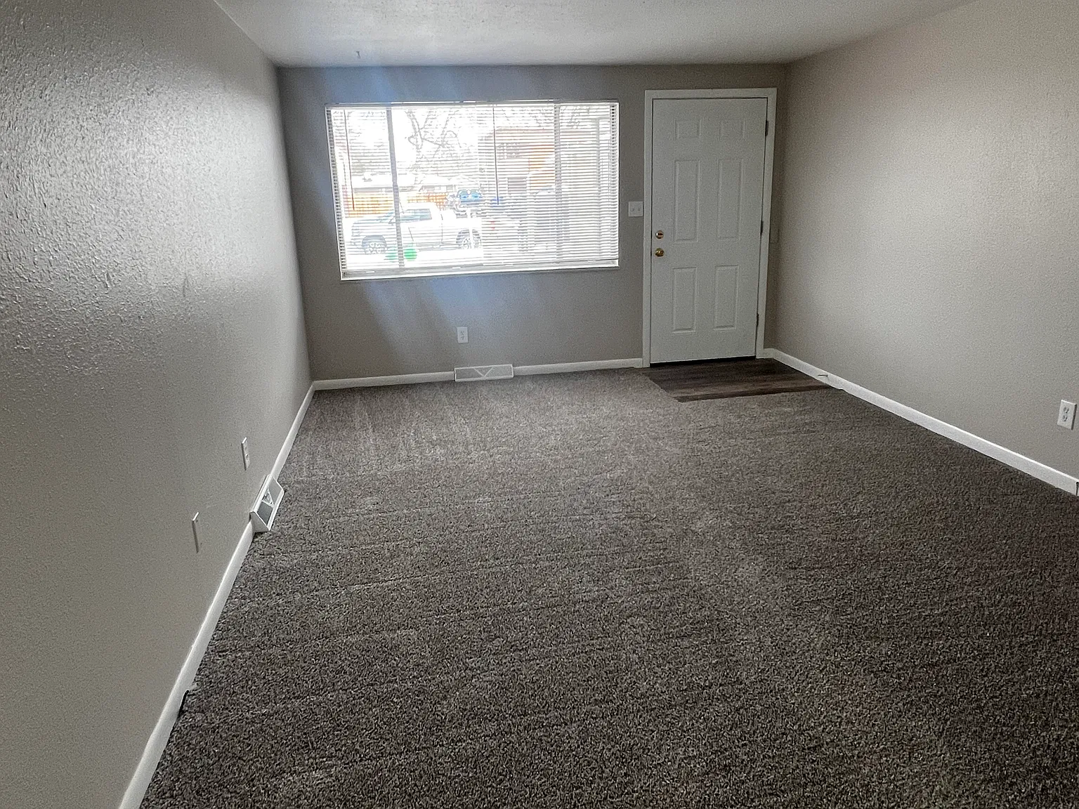 1814 E 16th St — Photo 3