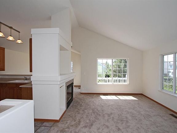 3rd image of 1818 Concord Dr