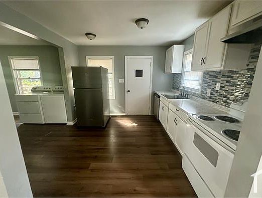 1st image of 1560 Minurva Dr