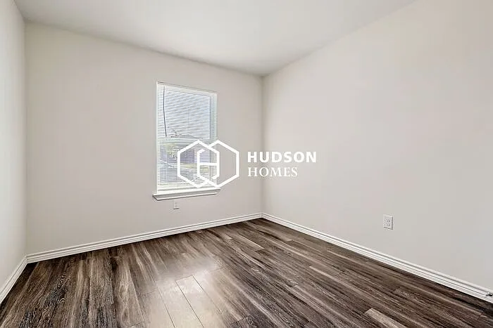 7758 Florence Dr — Photo 8