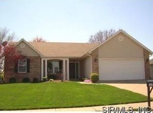 1913 Applegate Ln, Edwardsville, IL 62025