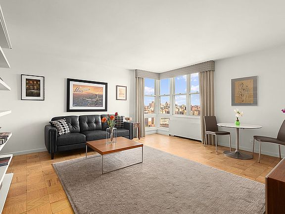 2nd image of 80 Central Park W APT 22H