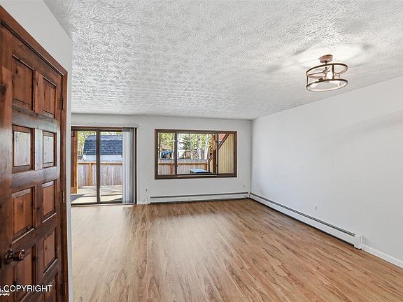 5th image of 2620 W 72nd Ave