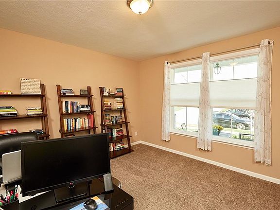 5th image of 7722 Eagle Point Cir