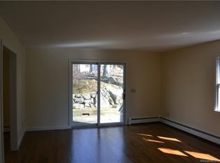 25 River St, New Canaan, CT 06840