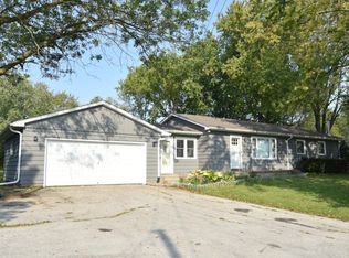 W156N7275 Pilgrim Rd, Menomonee Falls, WI 53051