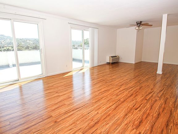 3rd image of 4420 Ensign Ave Penthouse 2