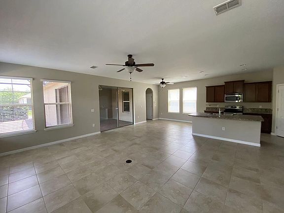 5th image of 8637 Bayview Crossing Dr