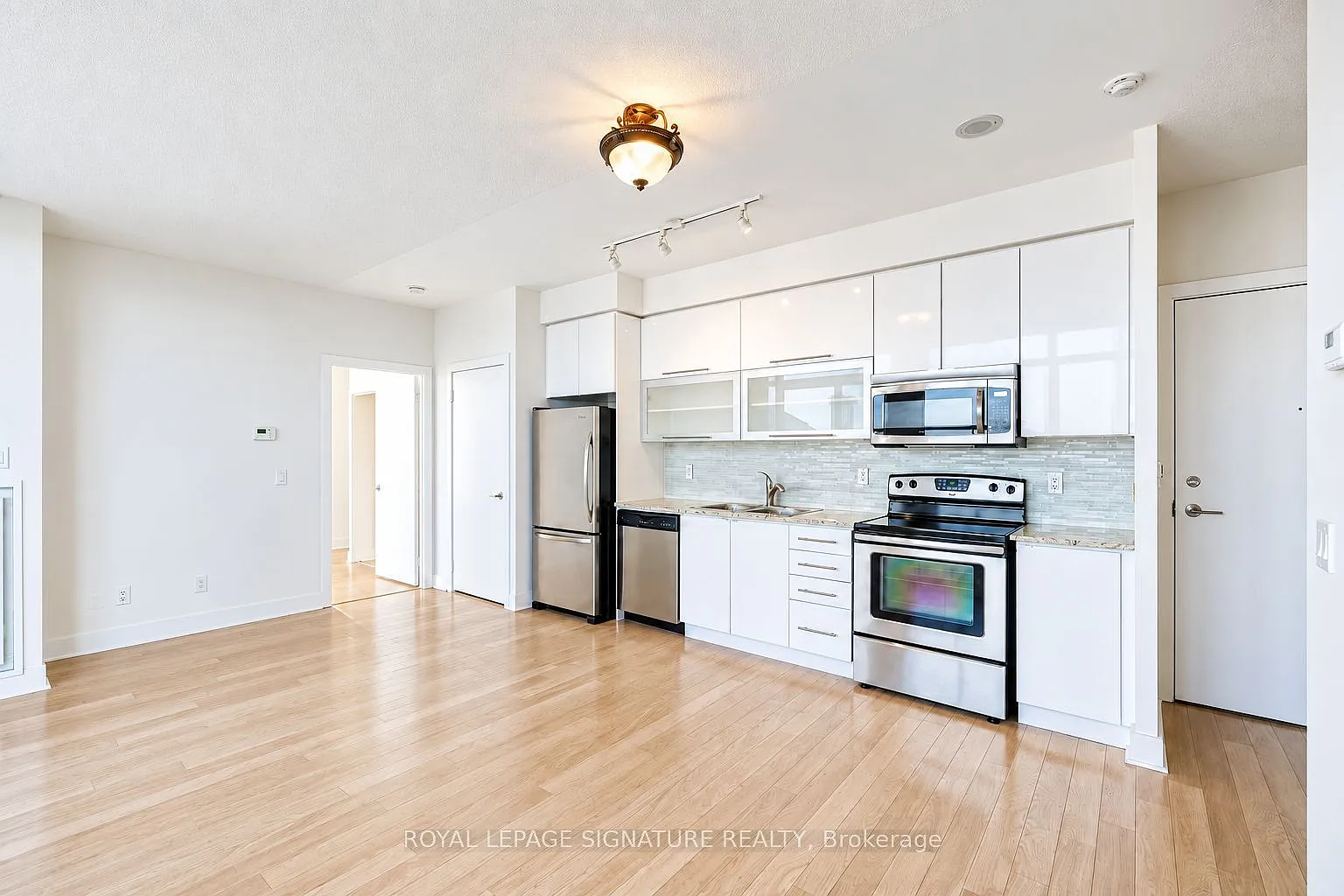 2 bed, $3,650 — Photo 3