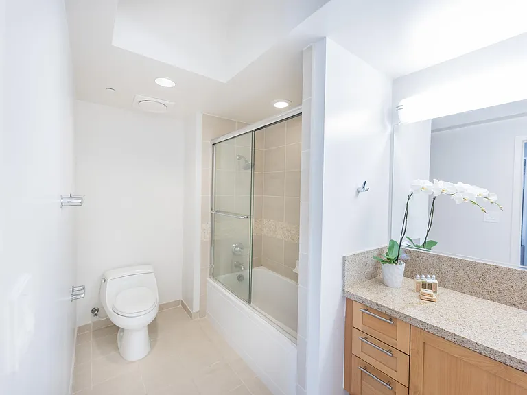 10599 Wilshire Blvd — Photo 36