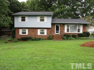 3004 Oldham Ct, Raleigh, NC 27604