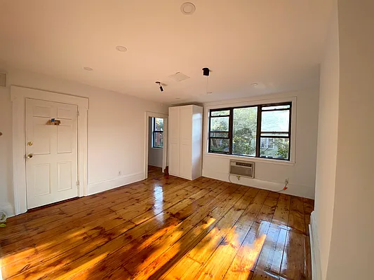 Rented by Owner | media 33