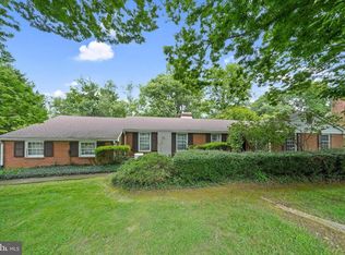 36 Covered Bridge Ln, Newark, DE 19711
