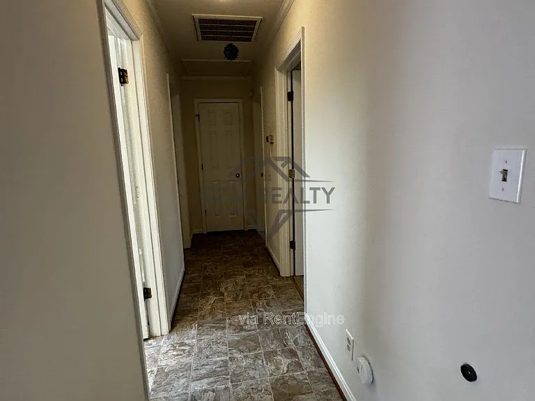 5088 Blarney St — Photo 17