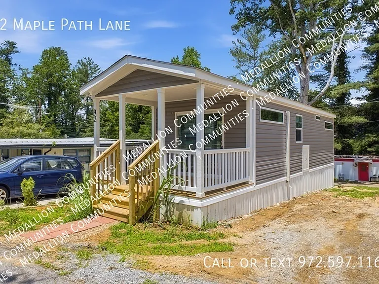 92 Maple Path Ln — Photo 2