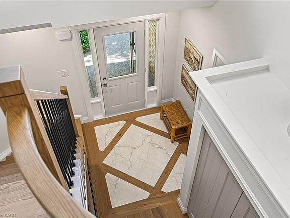 5th image of 3333 New St #1