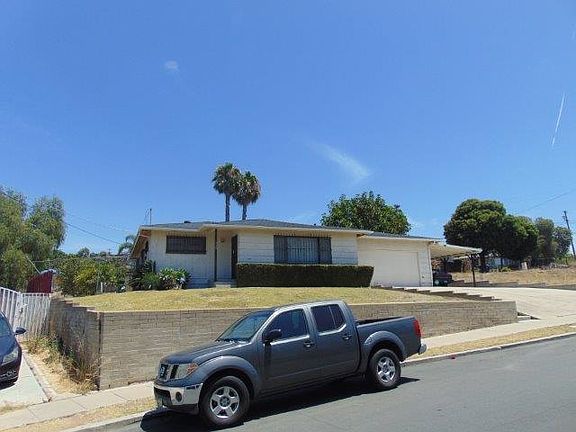 3rd image of 739 Santa Isabel Dr