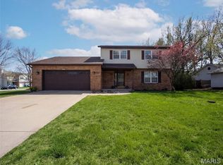 1635 Thunderbird Ln, Belleville, IL 62221