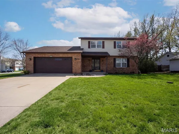 1635 Thunderbird Ln, Belleville, IL 62221