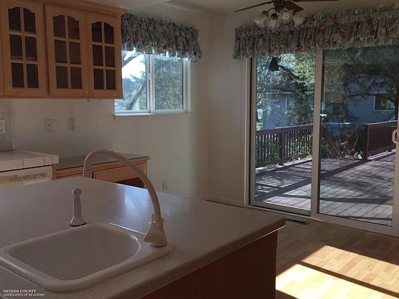 4th image of 23989 Balsam Ct