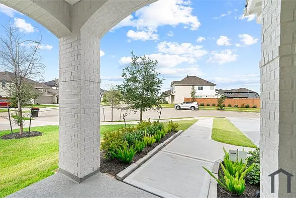 721 Ocean Palms Dr — Photo 6