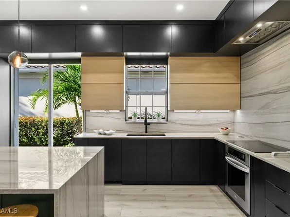 3007 Ellice Way, Naples, FL 34119