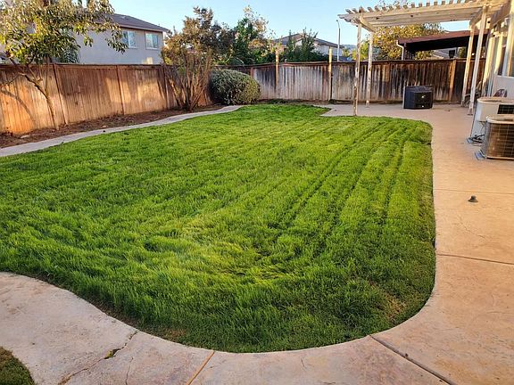 2nd image of 14893 Meridian Pl