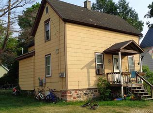 23225 Dogwood Ave, Dollar Bay, MI 49922