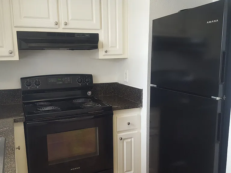 Oak Ridge Apartments — Photo 44