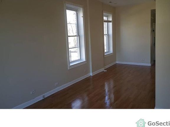 2nd image of 1557 S Homan Ave #1