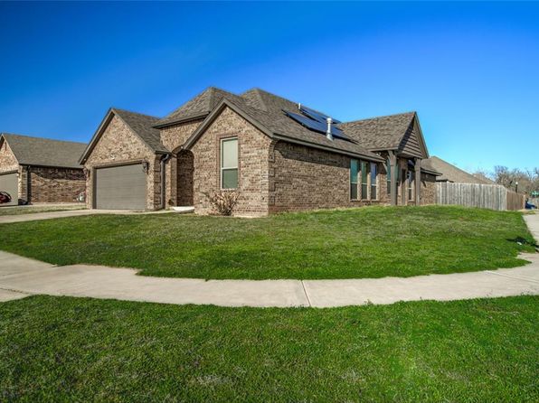 3516 Canton Trl, Yukon, OK 73099