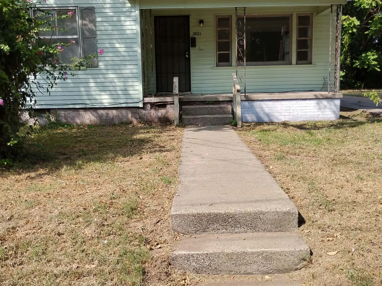 2 bed, 1108 sqft, $725 — Photo 1