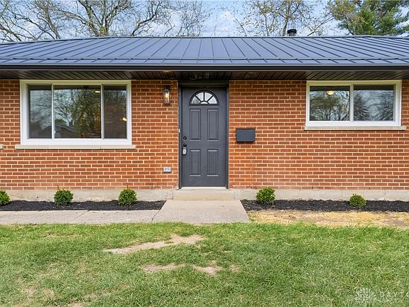 2nd image of 428 Wilson Dr