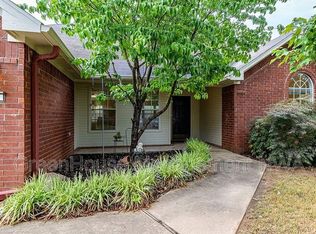 317 Ridgemont Ave, Lowell, AR 72745