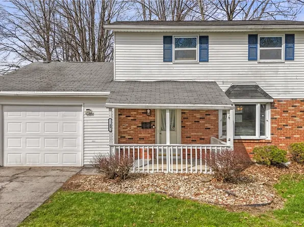 49 Hillcrest Dr, Willard, OH 44890