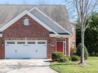 2908 Grove Park Dr, Burlington, NC 27215