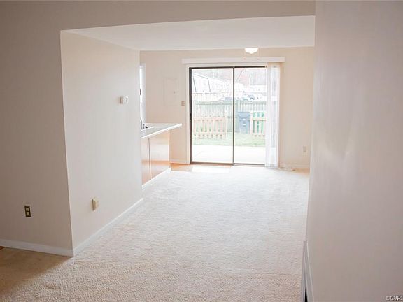 3rd image of 145 Arlington Sq #145