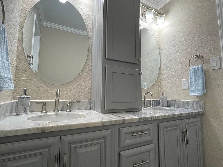 3305 Bayou Blvd — Photo 18