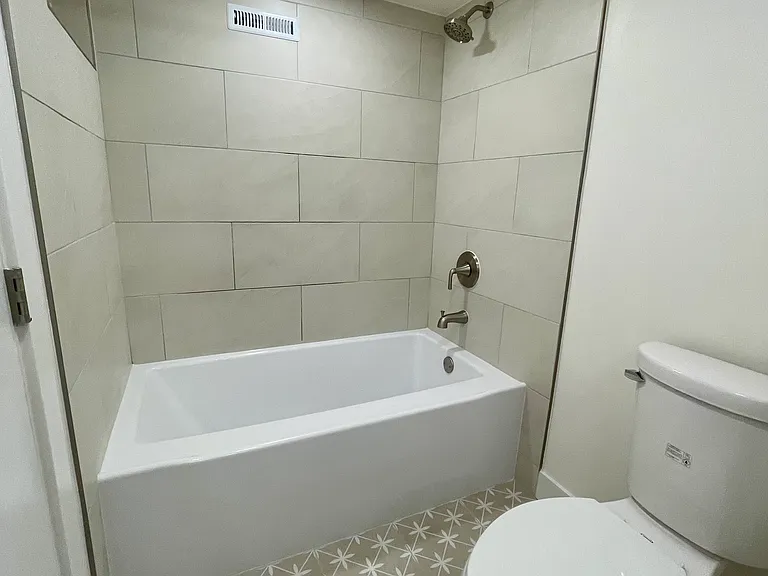 2124 S Blair St #A — Photo 8