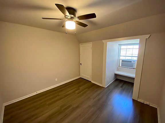 4th image of 14408 1/2 Emelita St