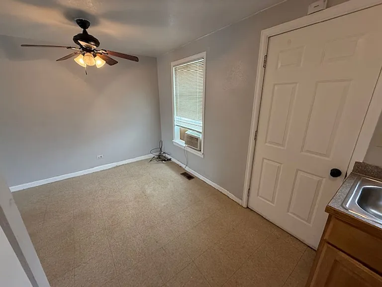7378 Oneida Dr — Photo 5