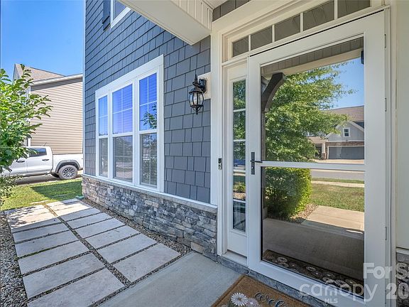 4th image of 144 Chance Rd