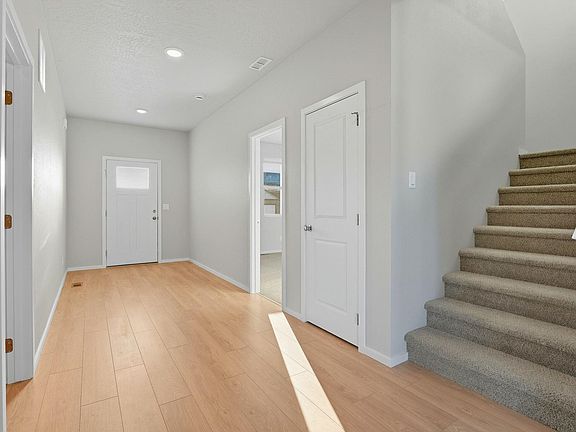 5th image of 413 N Washington Ave